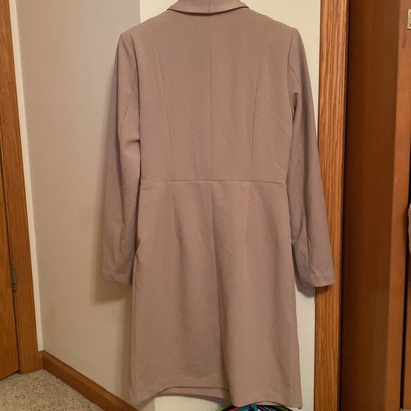 Tommy Hilfiger dress - Picture 4 of 4